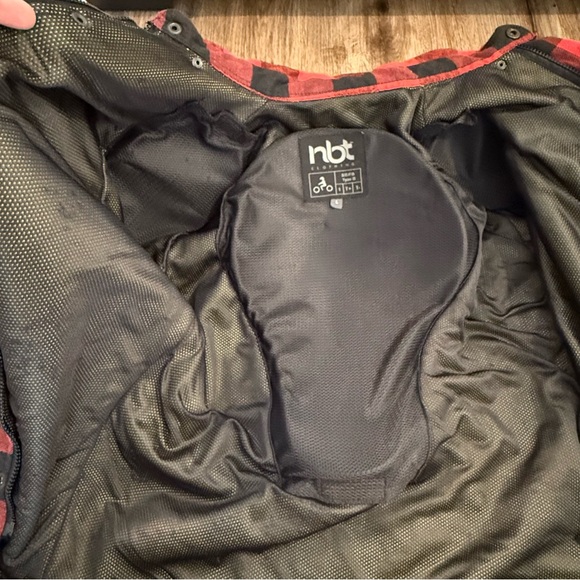 NBT Flannel Jacket Mens Sz L Armored Jacket Plaid Moto Type B Red Black T FLAW - Picture 10 of 11